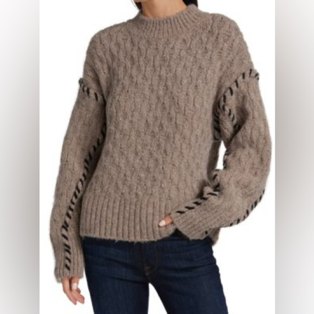 Dh ZigZag Whip Stitch Sweater